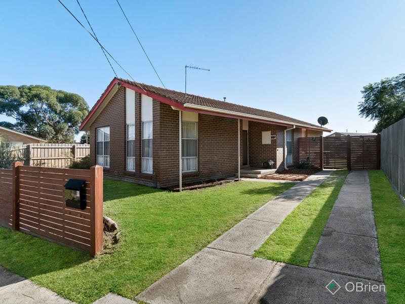 3 Honeysuckle Street, Frankston North, Vic 3200 House for Sale