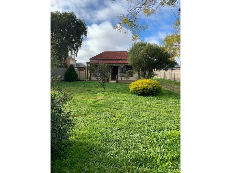 104 Burns Street, Maryborough, VIC 3465