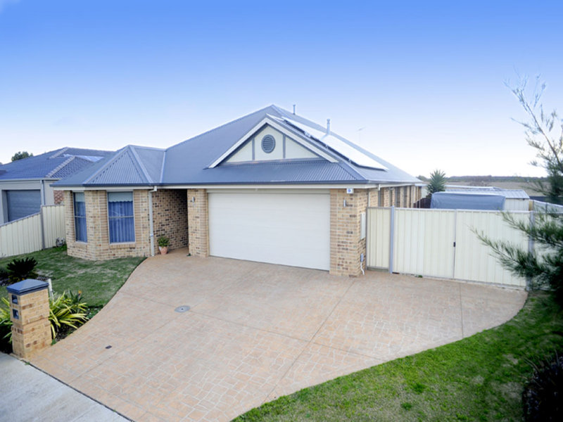 50 Pearl Bay Passage, St Leonards, VIC 3223