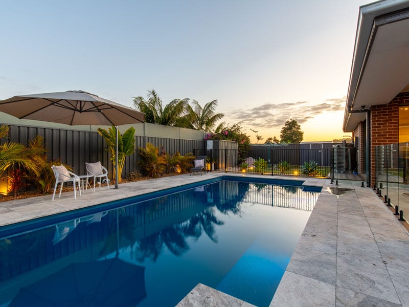 30 Seaside Boulevard, Fern Bay, NSW 2295