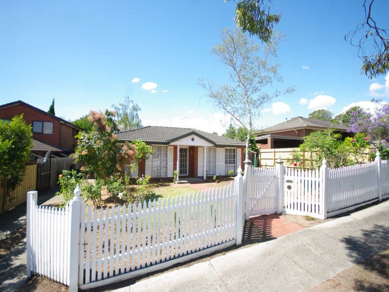 2 Rolland Court, Endeavour Hills, VIC 3802