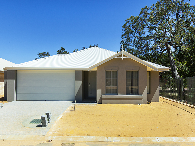 334 Holmes Road, Forrestfield, WA 6058