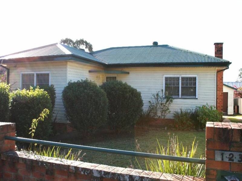 123 Plunkett Street, Nowra, NSW 2541 Property Details