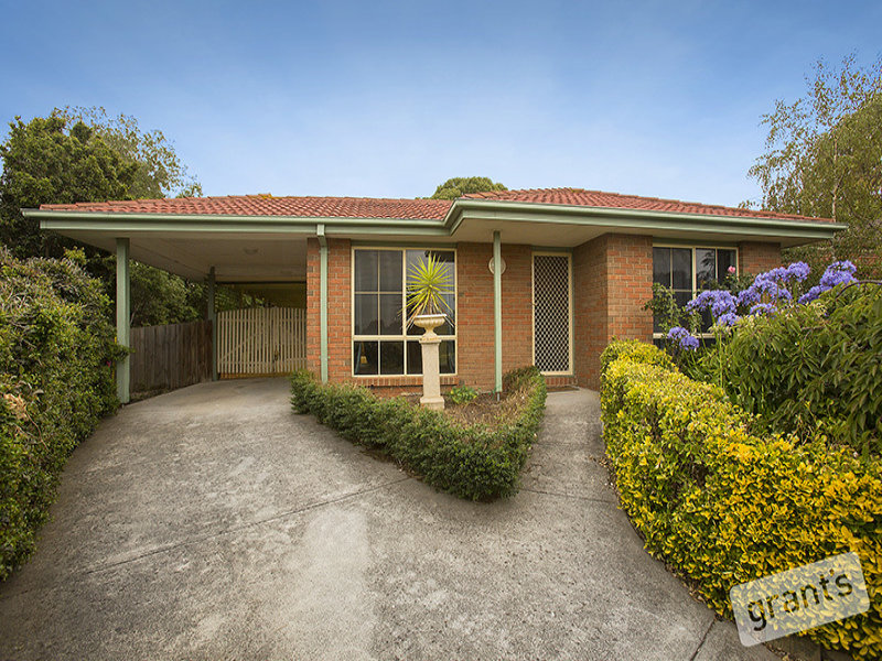 4 Sue Place, Berwick, VIC 3806