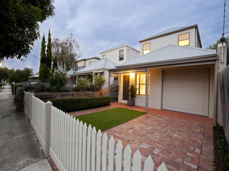 2/22 Alma Terrace, Newport, Vic 3015 Property Details