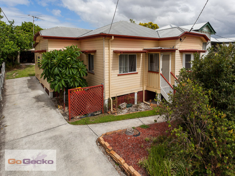 13 Goodwin Tce, Moorooka, Qld 4105 Property Details