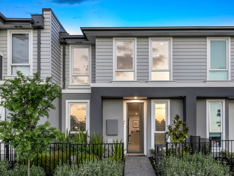 Real Estate & Property for Sale in Officer, VIC 3809 (+1 location) Pg