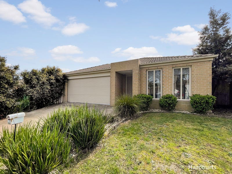 9 Kimberley Grove, Pakenham, Vic 3810 Property Details
