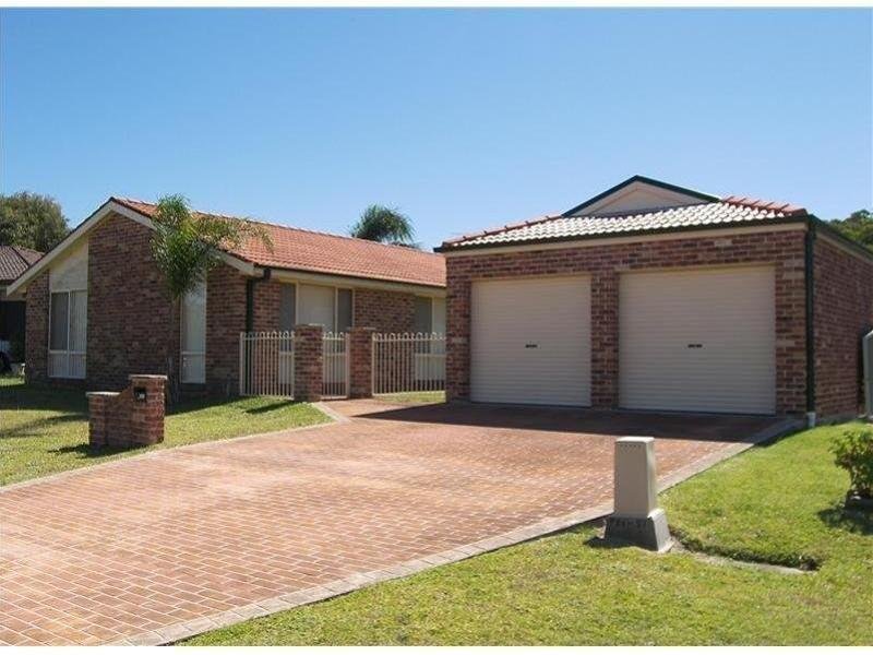 65 Shoreline Drive, Fingal Bay, NSW 2315