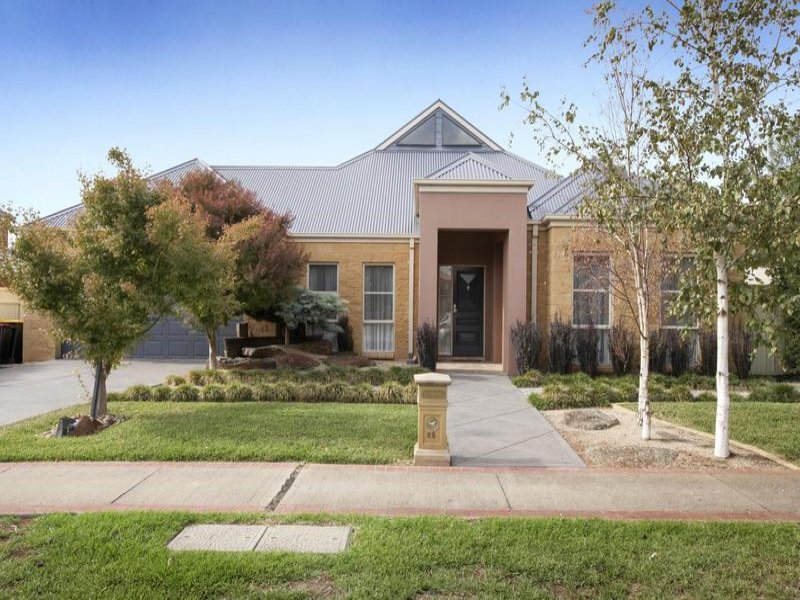 22 Bushy Park Avenue, Caroline Springs, VIC 3023