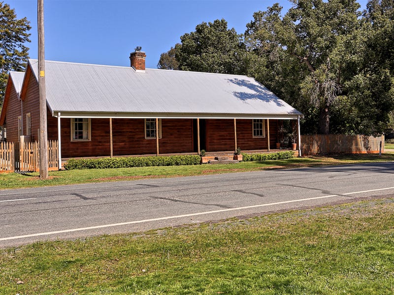 29 Bank St, Avenel, Vic 3664 Property Details