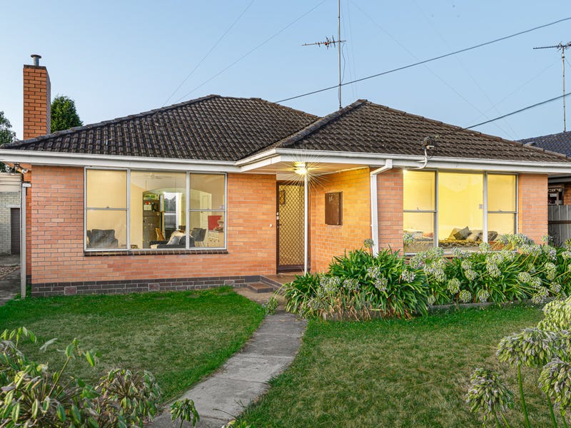 11 Picton Street, Sebastopol, Vic 3356 House for Sale