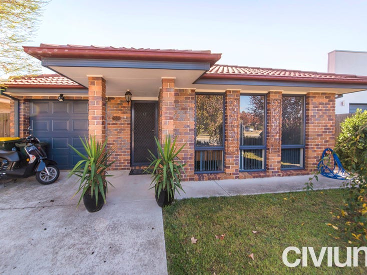 17 Ruth Bedford Street, Franklin, ACT 2913