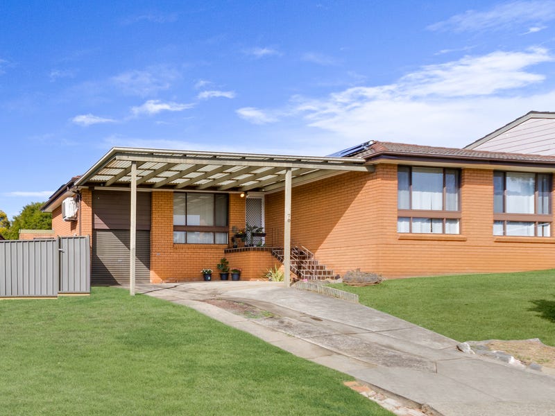 70 Stornoway Avenue, St Andrews, NSW 2566
