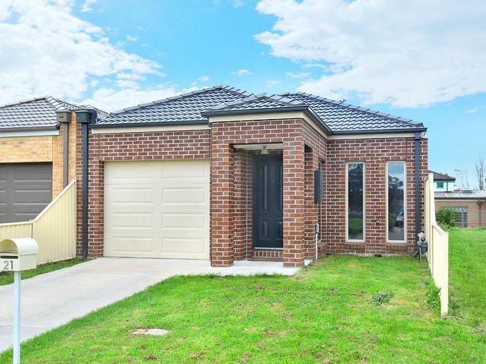 21 Monastery Drive, Wendouree, VIC 3355