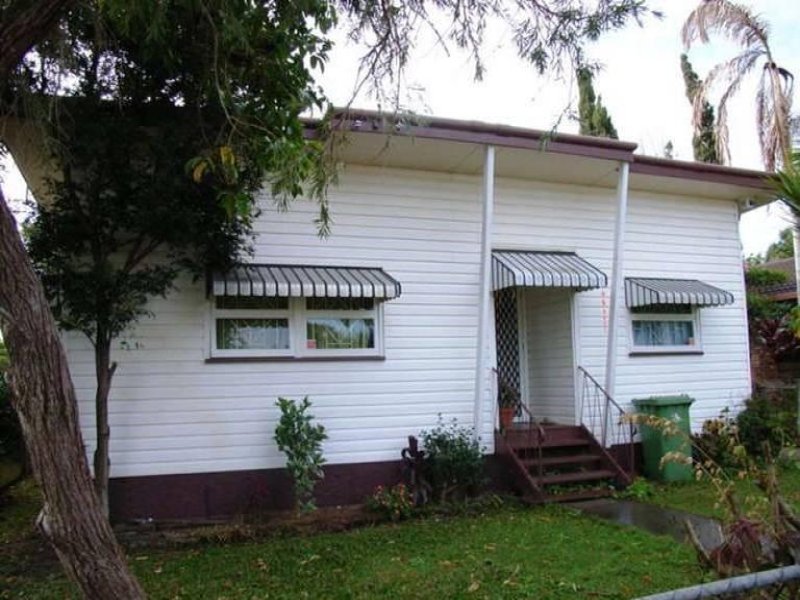 116 Arthur Street, Woody Point, Qld 4019