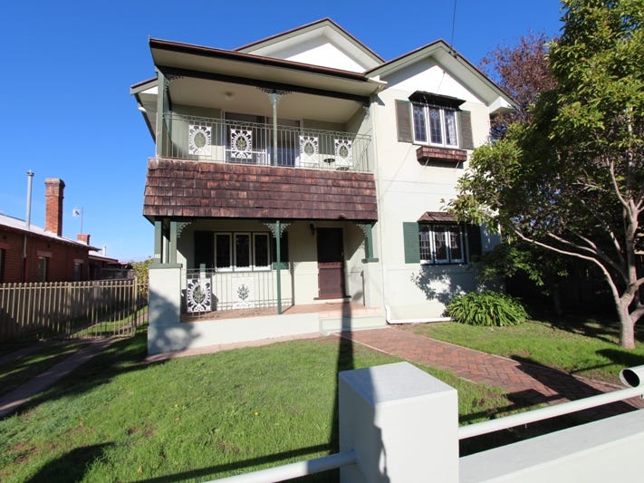 30 Piper Street, Bathurst, NSW 2795 Property Details