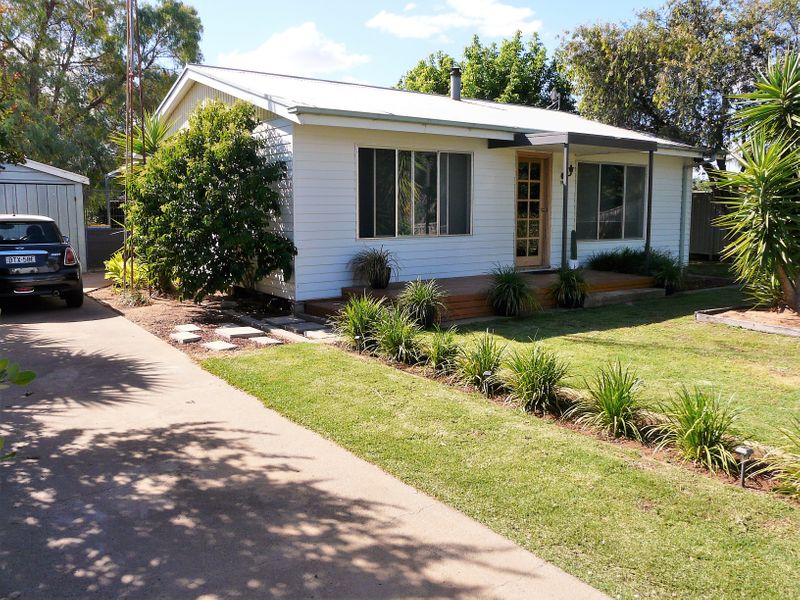 15 McAllister Street, Finley, NSW 2713 Property Details