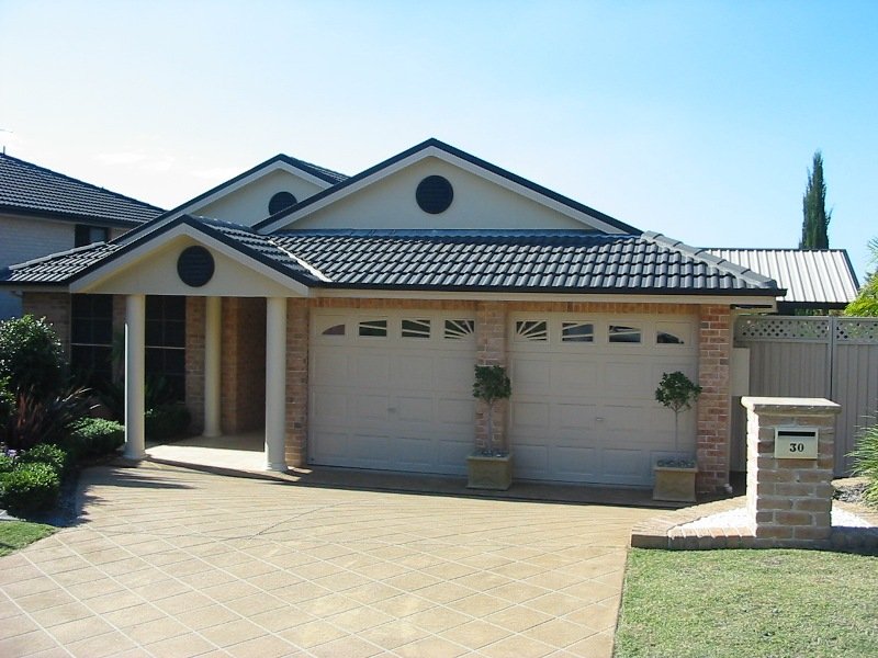 30 Heritage Heights Circuit, St Helens Park, NSW 2560