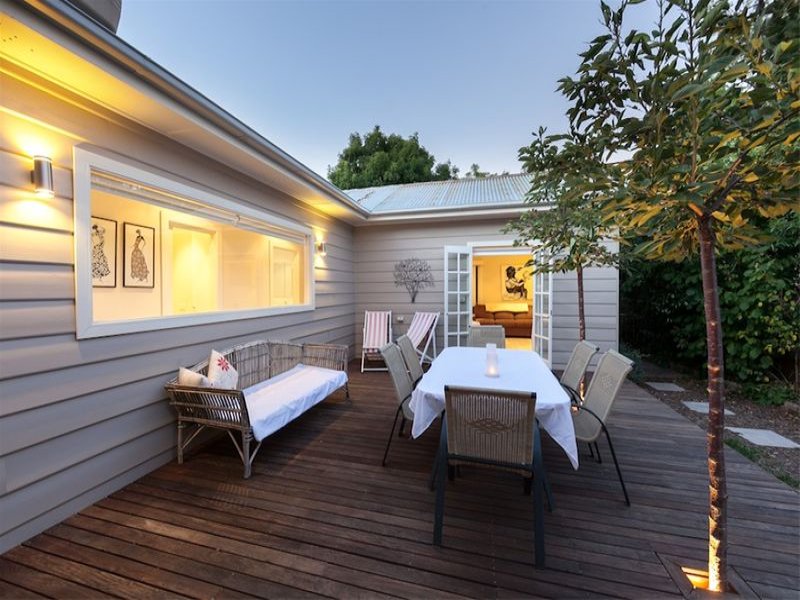 230 Walsh Street, East Albury, NSW 2640