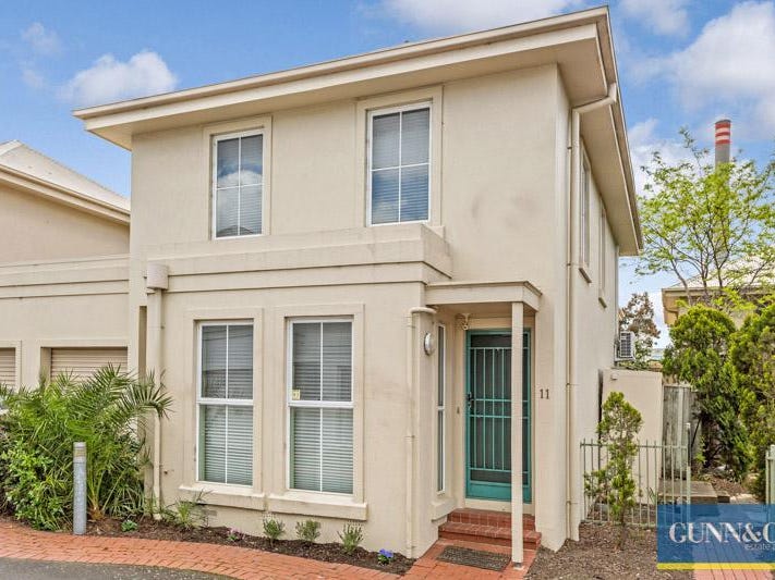 11/99 The Strand, Newport, Vic 3015 Property Details