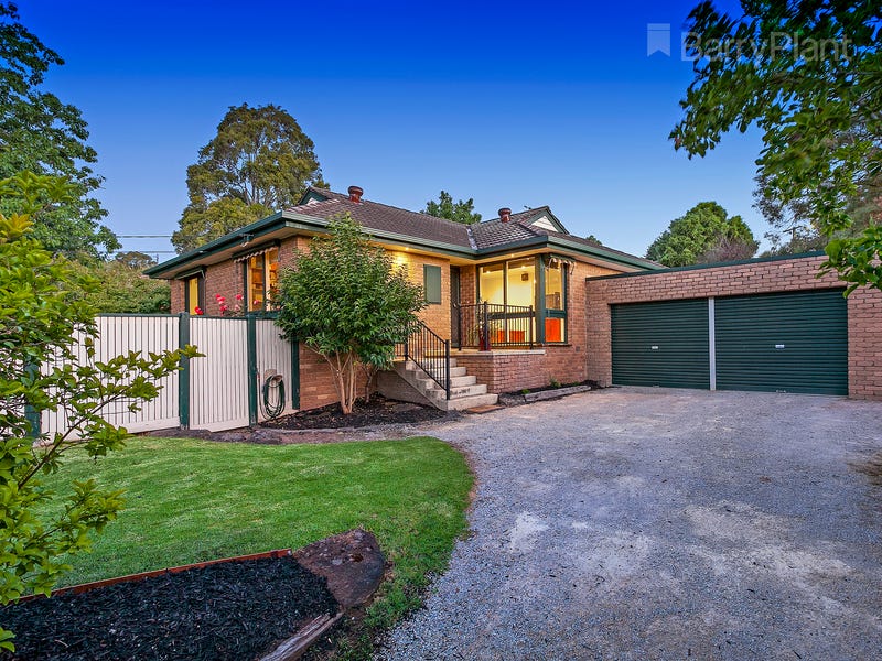 10 Myoora Drive, Mooroolbark, Vic 3138 Property Details