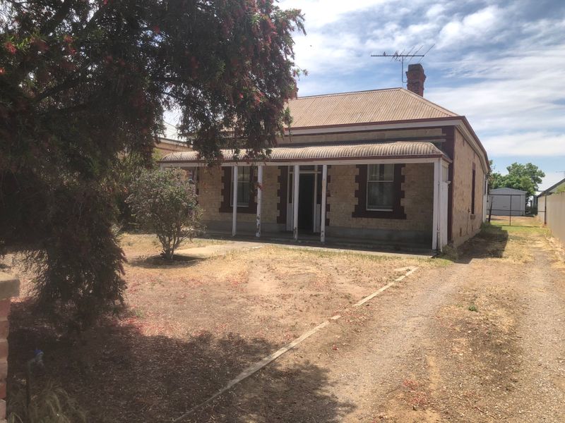 17 Mchenry Street, Murray Bridge, SA 5253