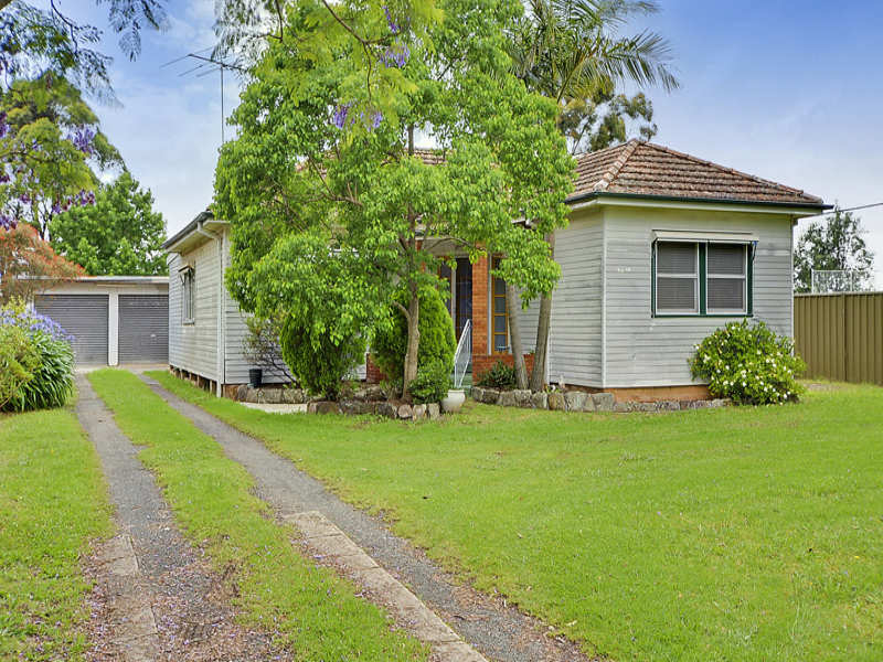 12 Old Berowra Road, Hornsby, NSW 2077