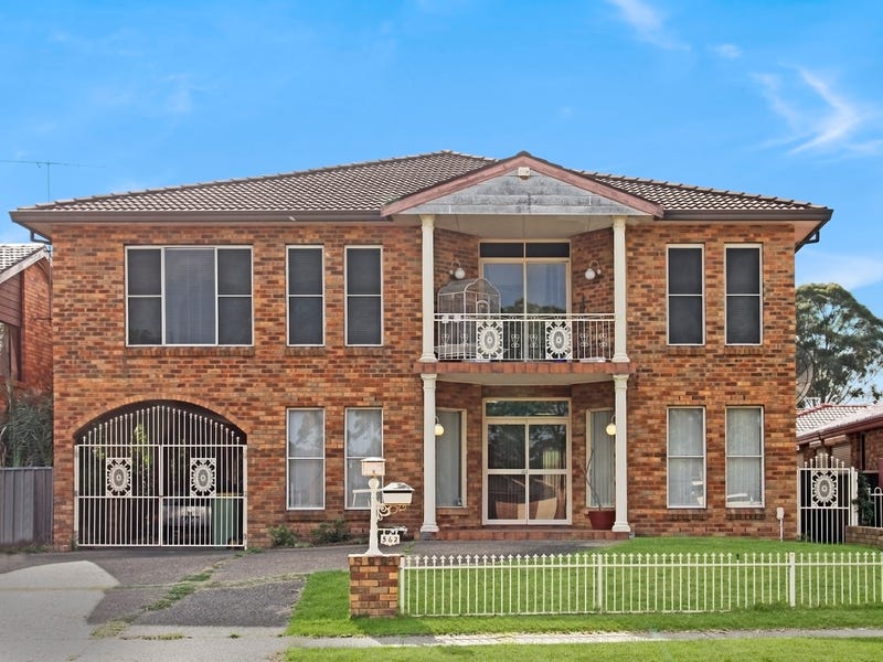 562 Smithfield Road, Greenfield Park, NSW 2176