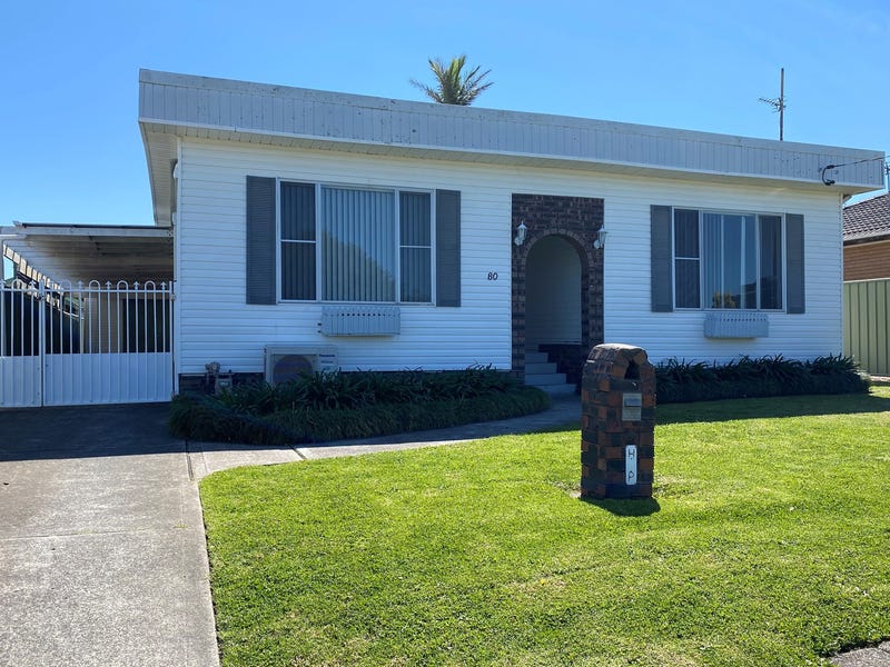 80 Griffiths Street, Oak Flats, NSW 2529