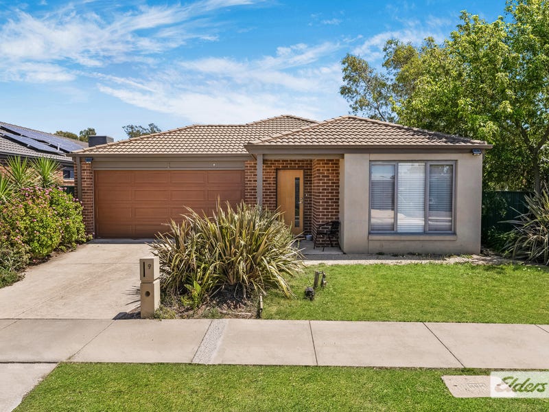 9 Diva Way, Huntly, Vic 3551 House for Sale