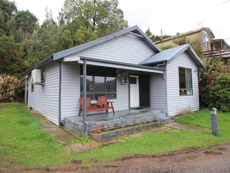 17 Denison Street, Queenstown, TAS 7467