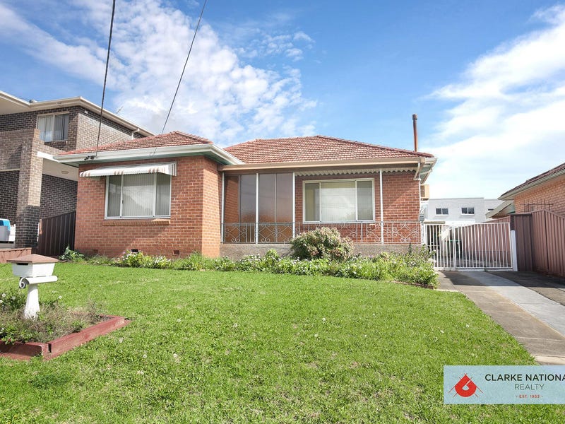 6 Roslyn Avenue, Panania, NSW 2213 Property Details