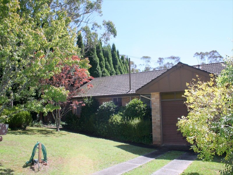 55 Mclaughlin Avenue, Wentworth Falls, NSW 2782