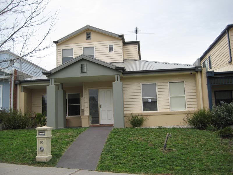 90 Fieldstone Boulevard, Beaconsfield, Vic 3807