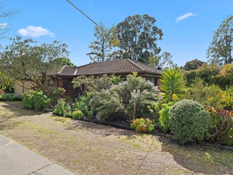 1/106 Sailors Gully Road, Sailors Gully, VIC 3556