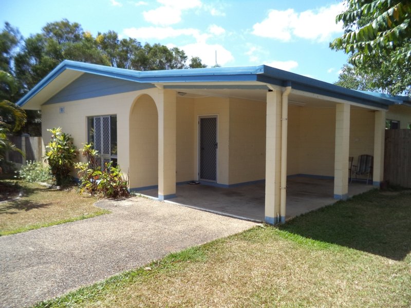 27 Robert Road, Bentley Park, QLD 4869