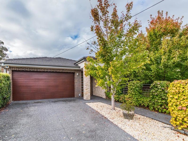 Bentleigh East Vic 3165 Sold Property S Auction Results 75 Latham Street Bentleigh East Vic 3165