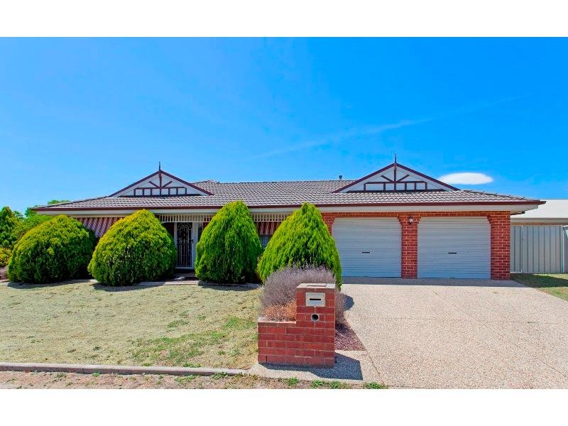 1 Oakmont Circuit, Wodonga, Vic 3690 Property Details