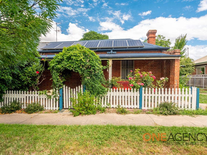 180 Seymour Street, Bathurst, NSW 2795
