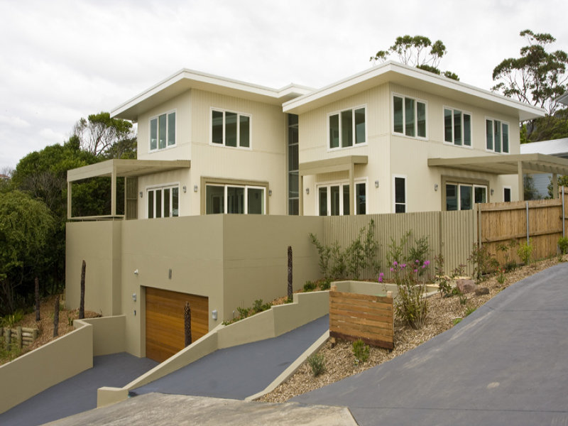 11 The Grove, Austinmer, NSW 2515 Property Details