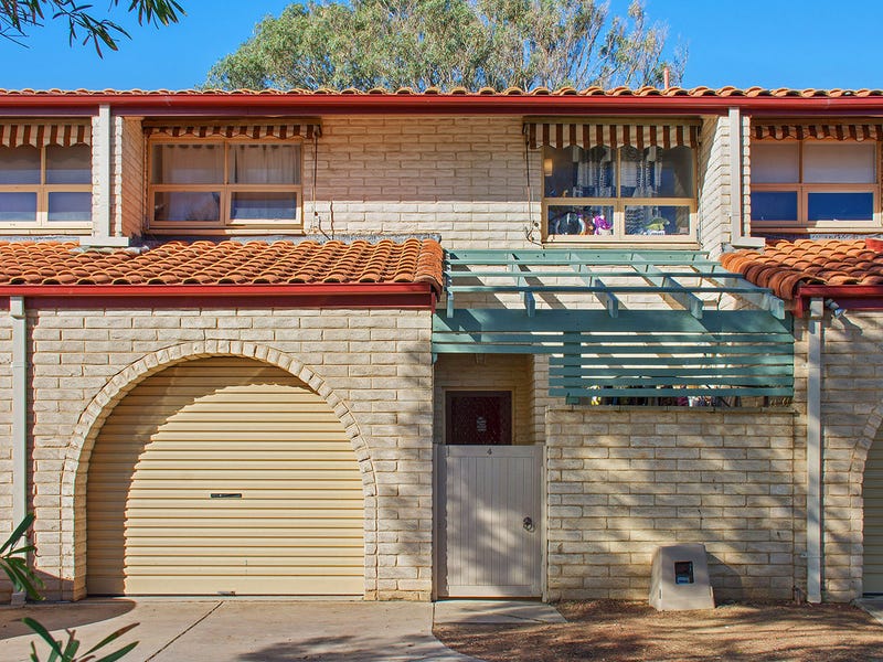 4/3 Mooloola Way, West Lakes Shore, SA 5020