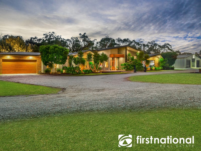 180 Moore Road, Nar Nar Goon North, VIC 3812