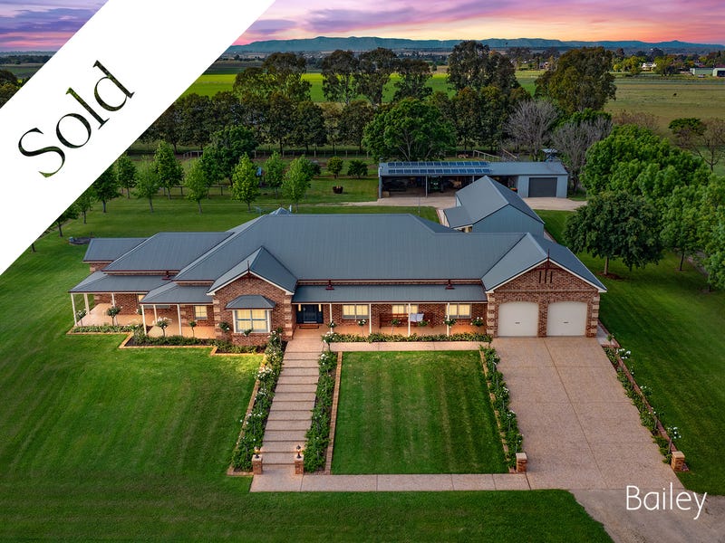 107113 Queen Street, Singleton, NSW 2330 Property Details