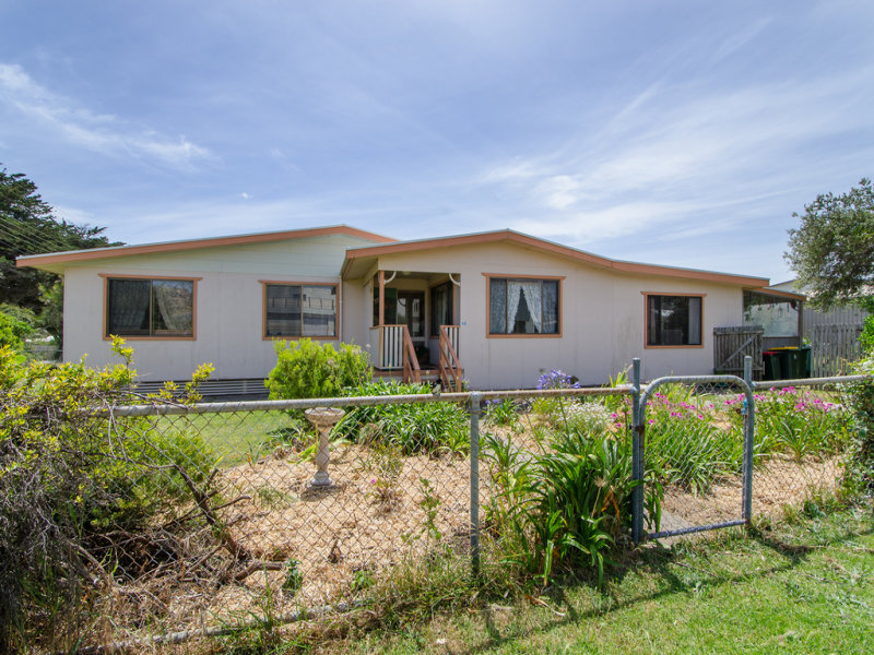 49 Foster Street, Beachport, SA 5280