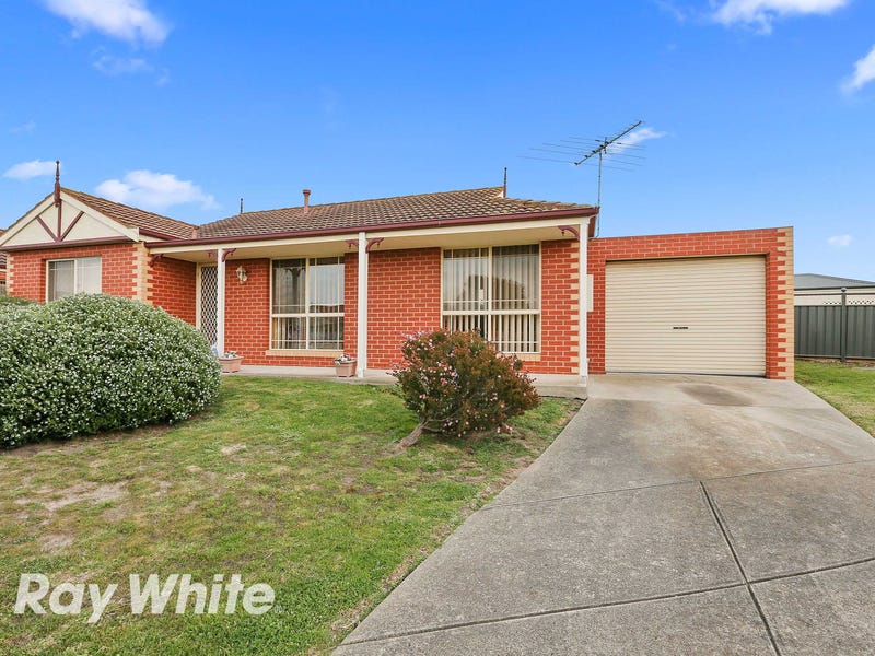 4 Hayes Court, Lovely Banks, VIC 3213