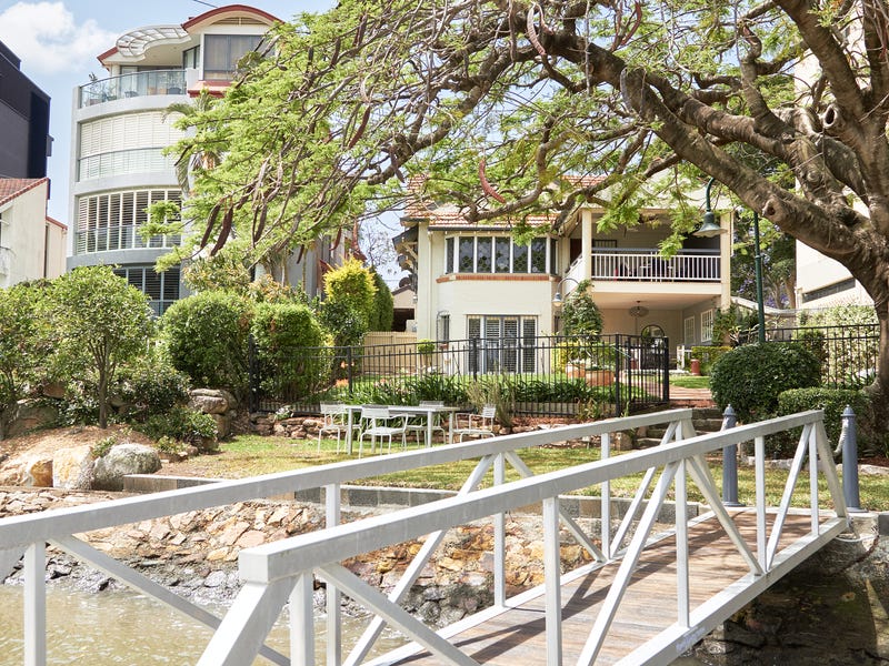 Houses for Sale in New Farm, QLD 4005