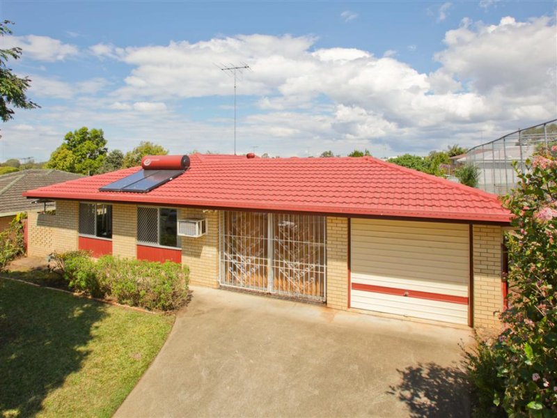 74 Greenmeadow Road, Mansfield, QLD 4122
