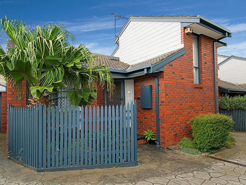 2/234 Pascoe Vale Road, Essendon, Vic 3040