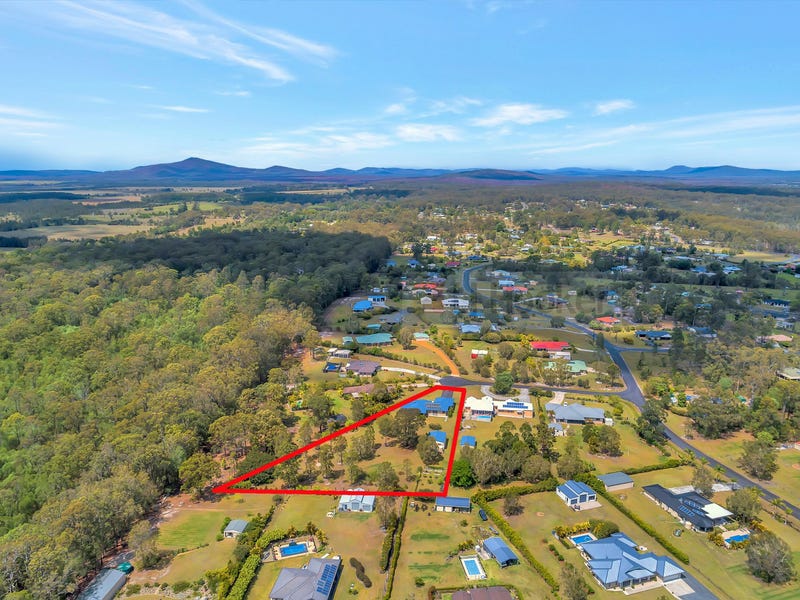 9 Federation Place, Gulmarrad NSW 2463 · Property Profile and History